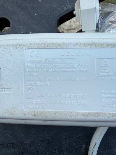 Přepěťová ochrana, BELKIN F9H400EP2M - 4 zásuvky, 2M - 3