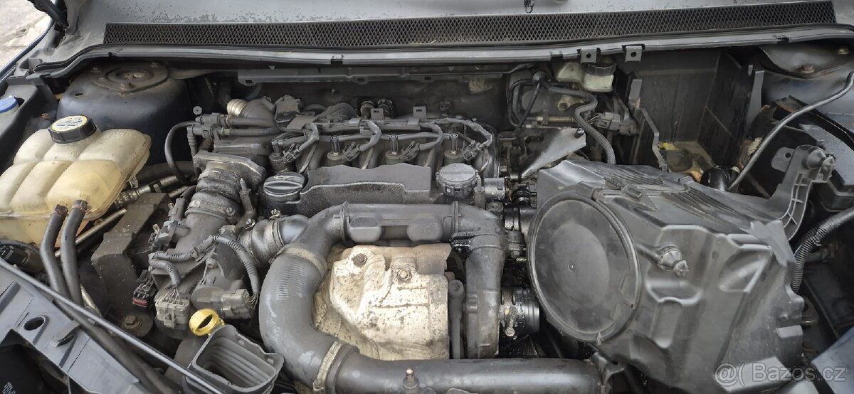 Ford Focus Tdci combi - prodam náhradní dily - 3