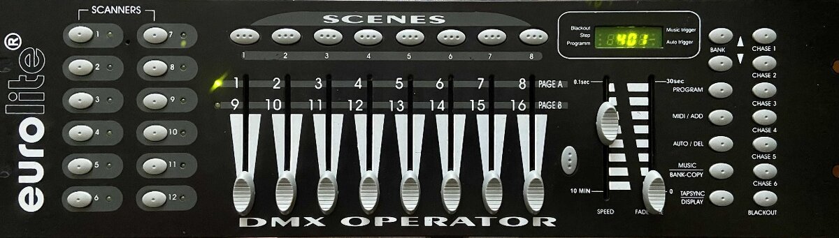 Prodám DMX svět. ovladač Eurolite - 3