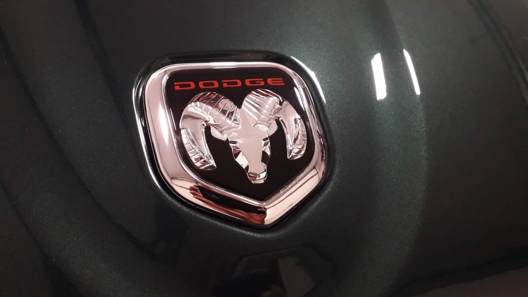 DODGE Durango 5.9 V8 12tis.najeto - 3