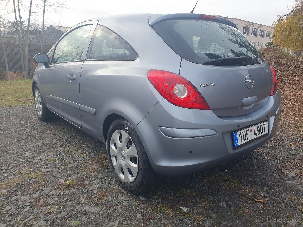 Opel Corsa 1,2i 59kW Automat r.v.2006 - 3