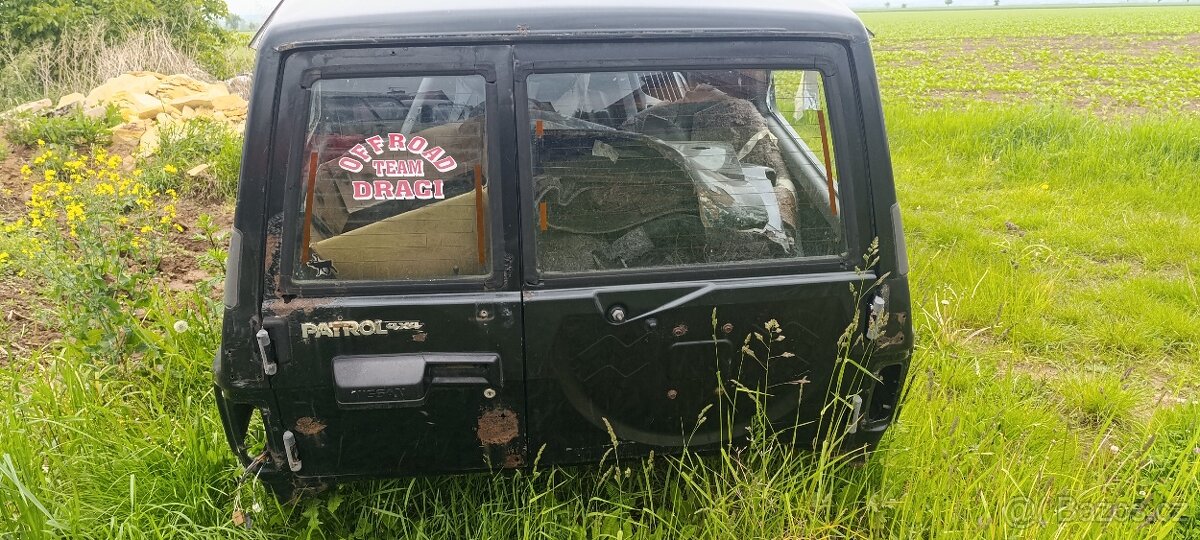 Prodám Nissan patrol y60