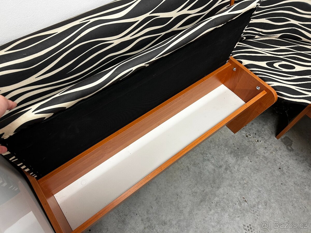 Nová rohová lavice s úložným prostorem - 3