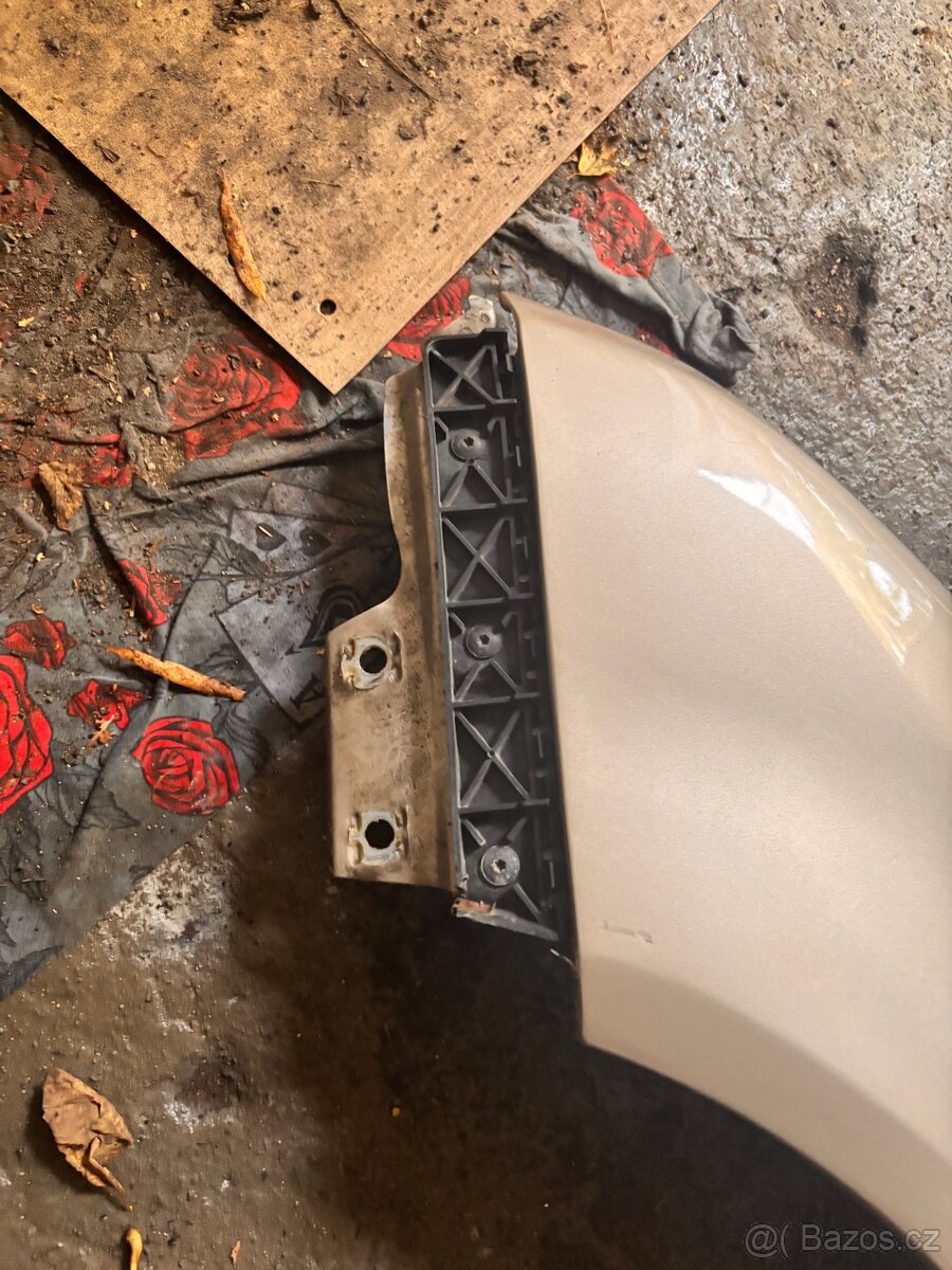 Levy blatnik Skoda Fabia 1 - 3