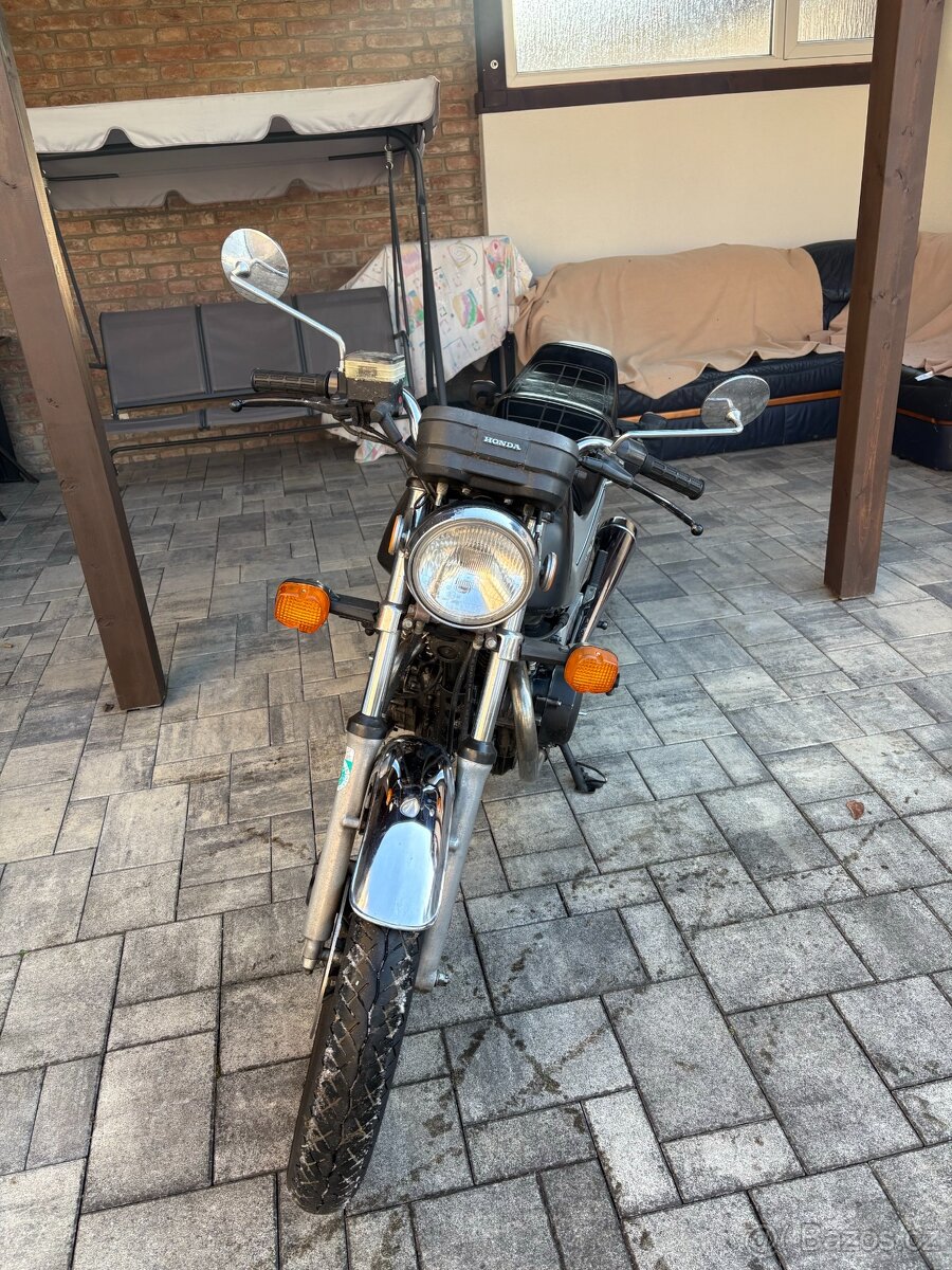 HONDA CB400N - 3
