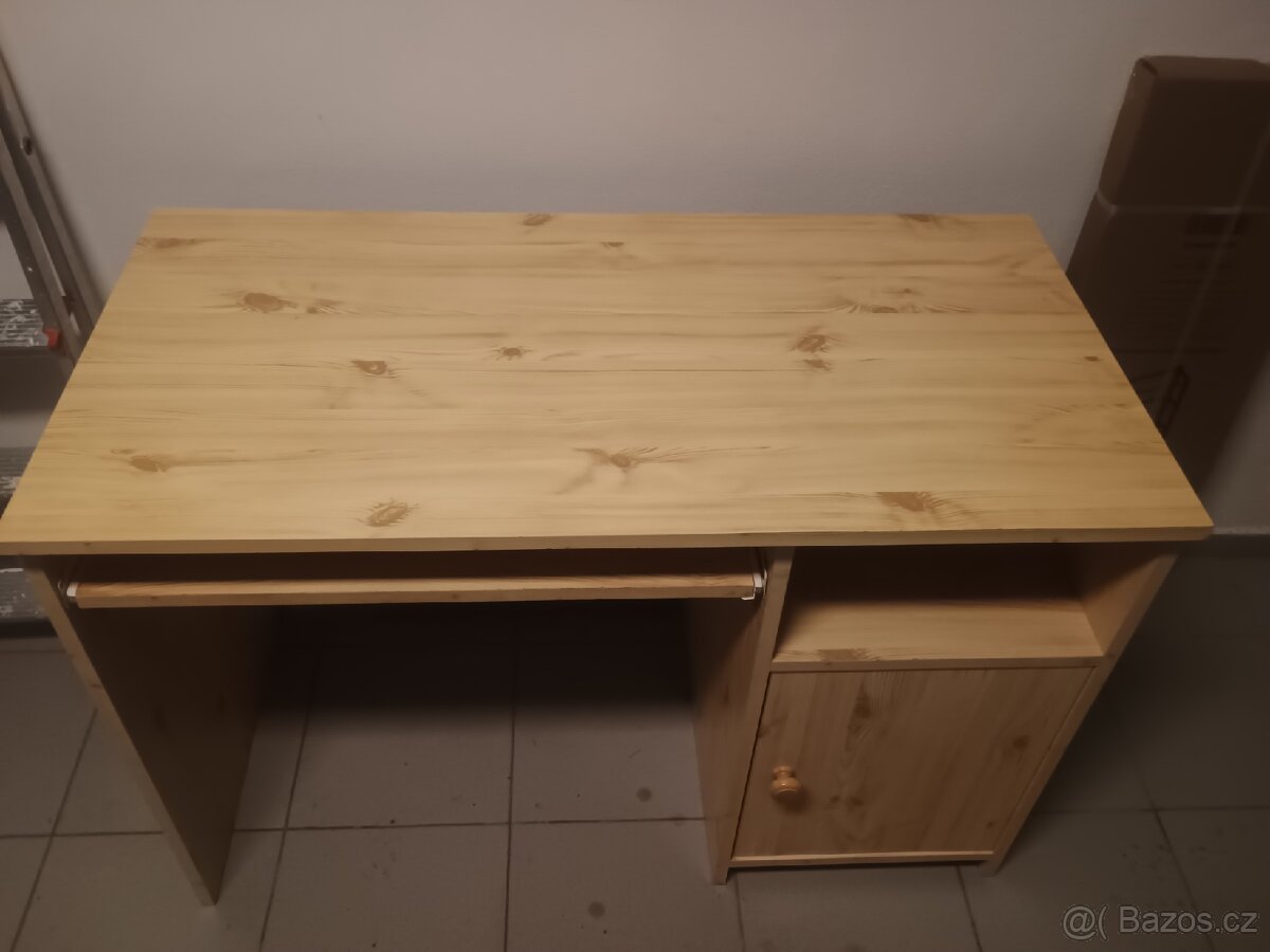 PC stůl a odkladní stolek - 3