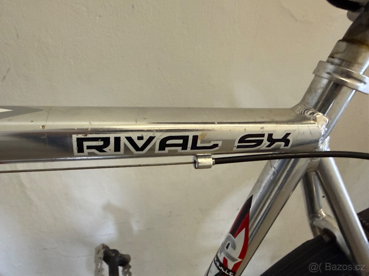 Favorit Rival SX - 3