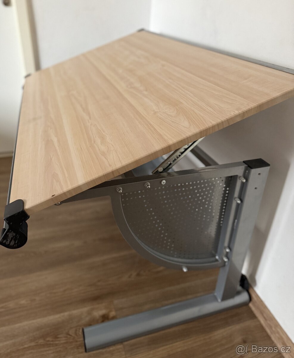 Polohovací dětský stůl - 3