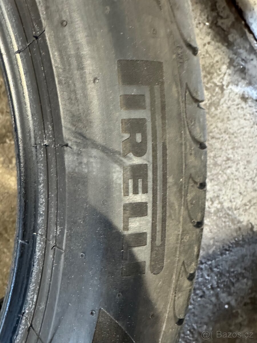 Letni Pirelli 245/45r19 - 3