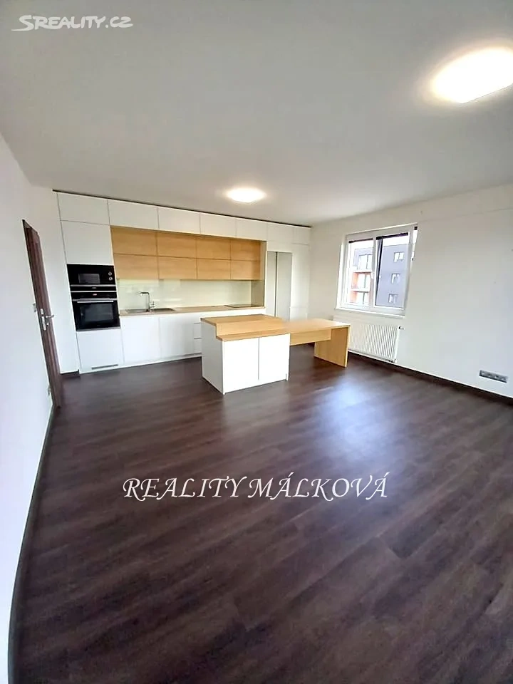 Pronájem bytu 3+kk 83 m² Na Spravedlnosti, Pardubice - 3