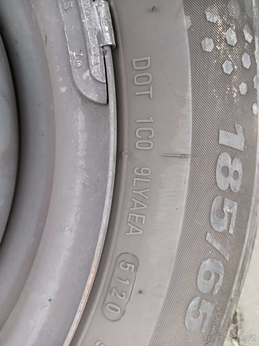 Letní pneu Kumho Ecowing ES31 185/65 R14 86T + plechové disk - 3