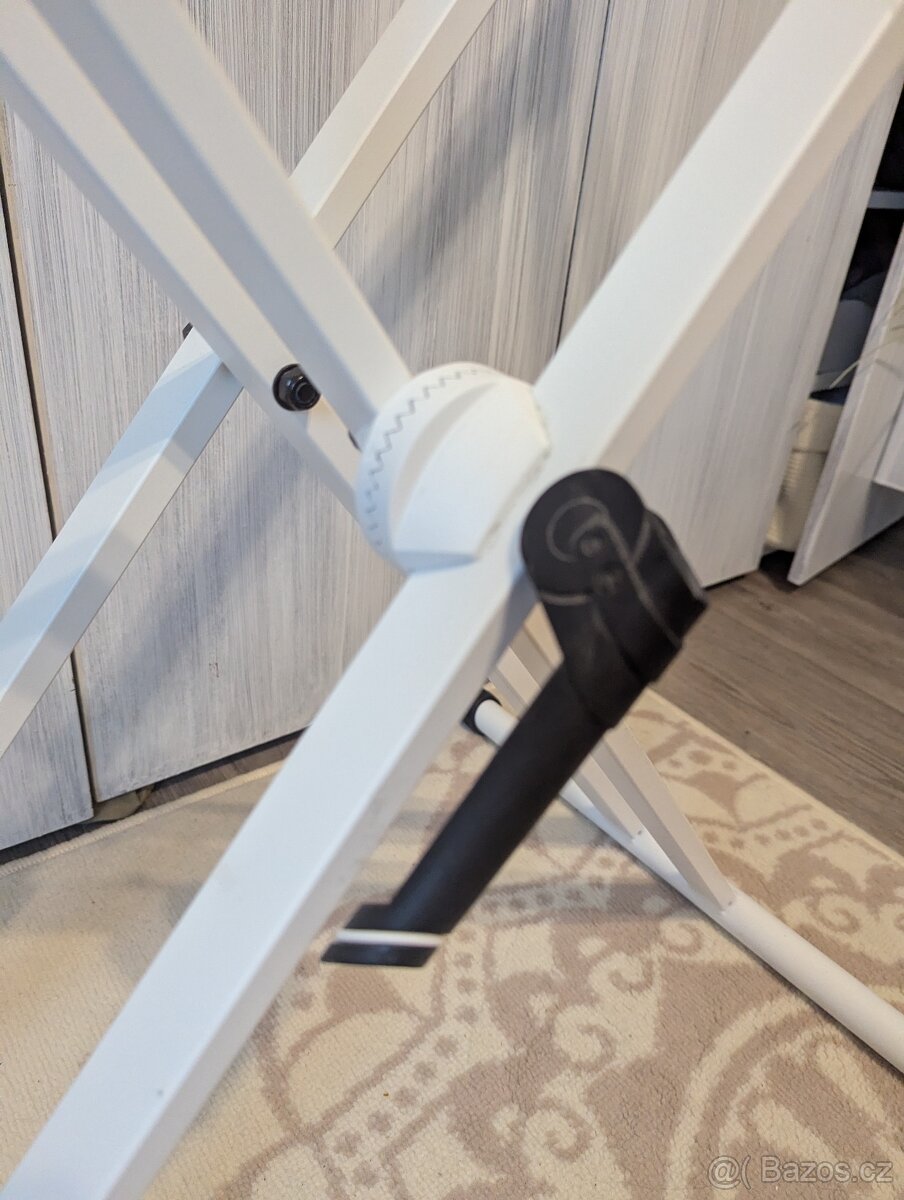 Stojan na klávesy - 3