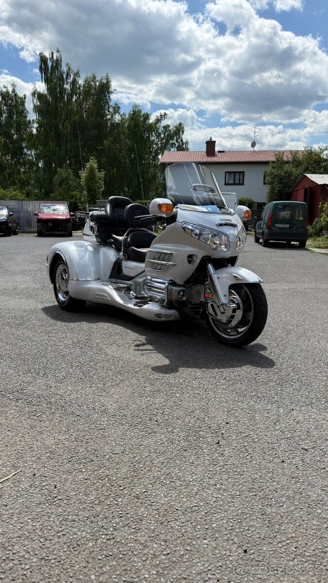 Honda Gold Wing GL1800 Trike - 3