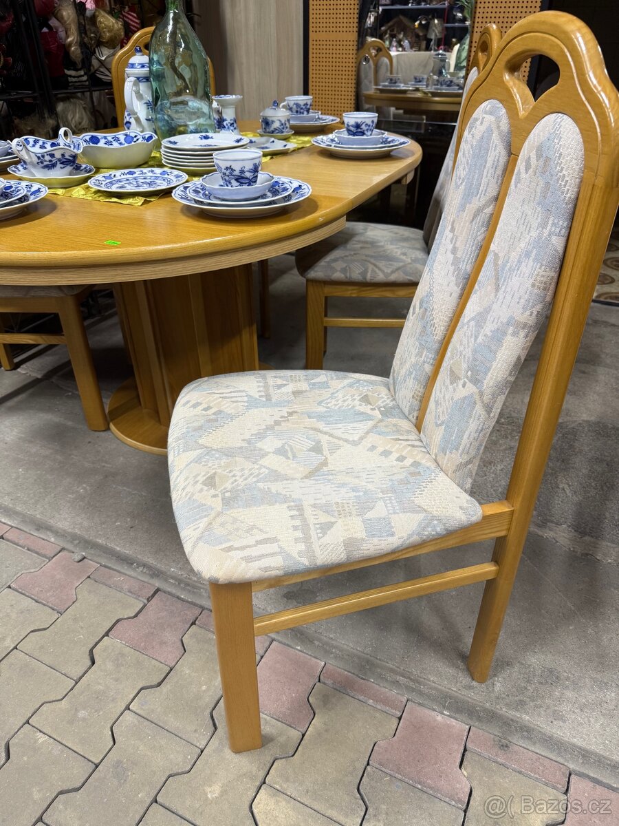 Rozkládací stůl + 4 židle - 3