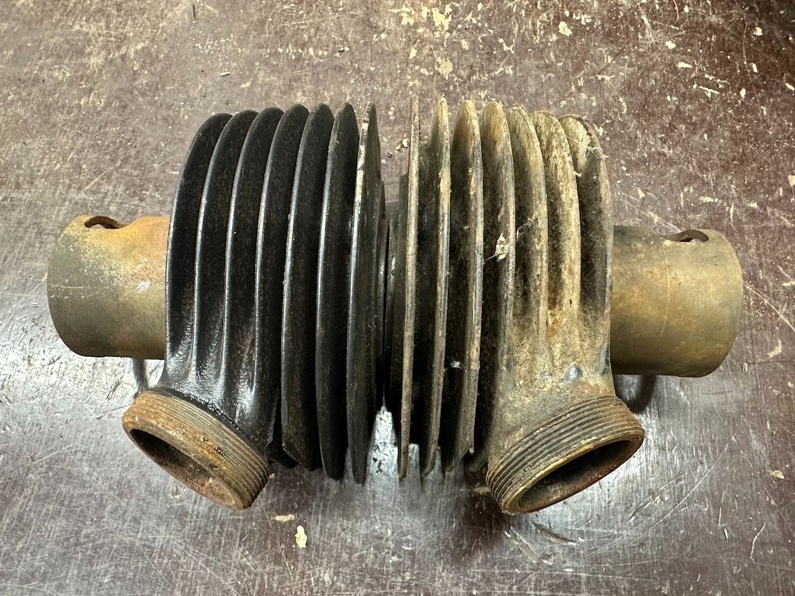 Predám VALCE JAWA 350/360 361 panelka, neolámané, 0.výbrus - 3