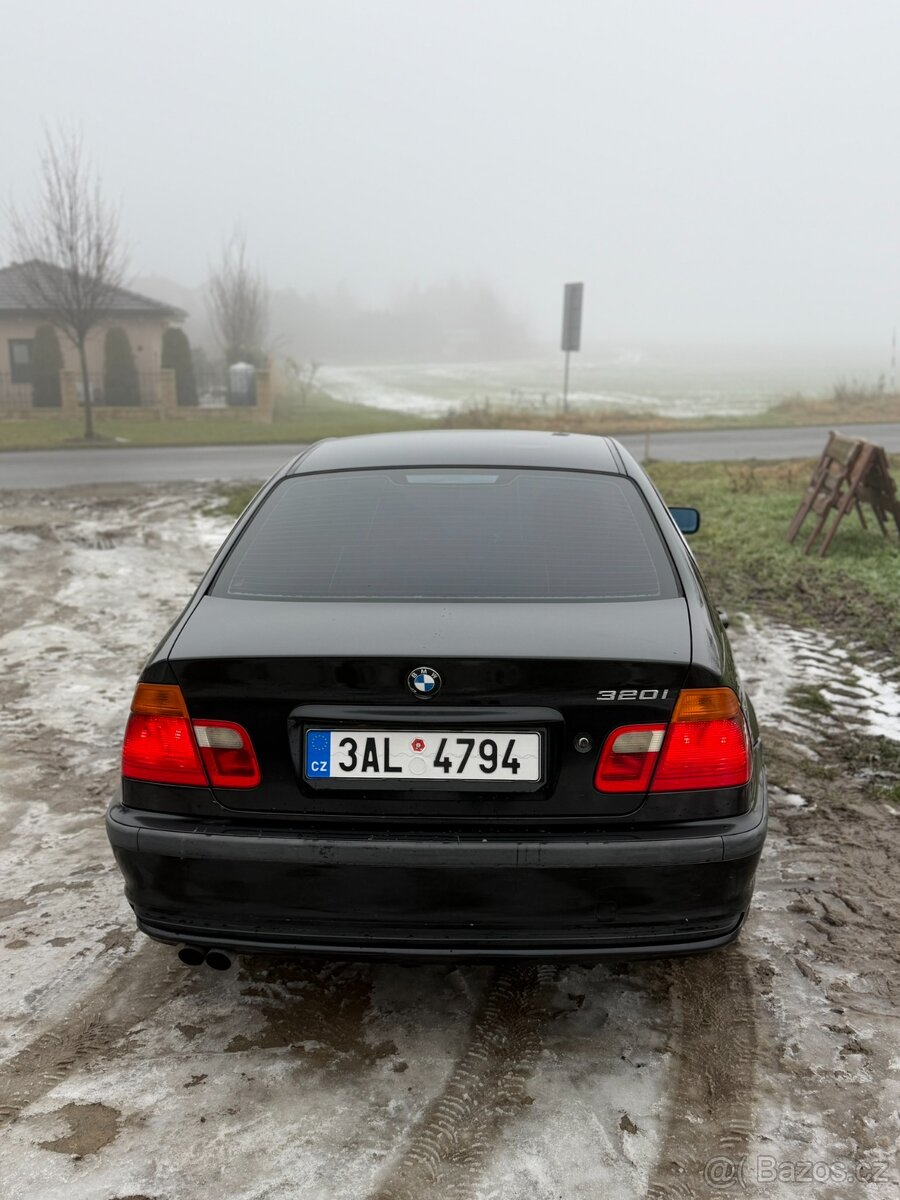 BMW 320i E46 sedan, 110 kW, benzín, automat, 1999, černá - 3