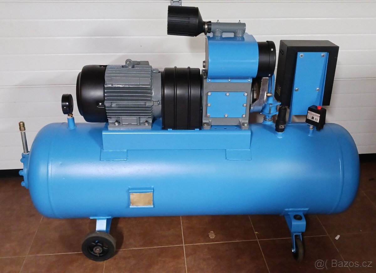 Kompresor Orlík 2JSK, 300litrů ,TOP stav - 3