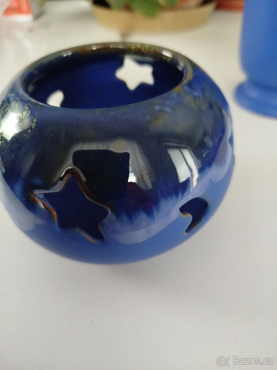 Krásná nová vázička a svícínek - 3