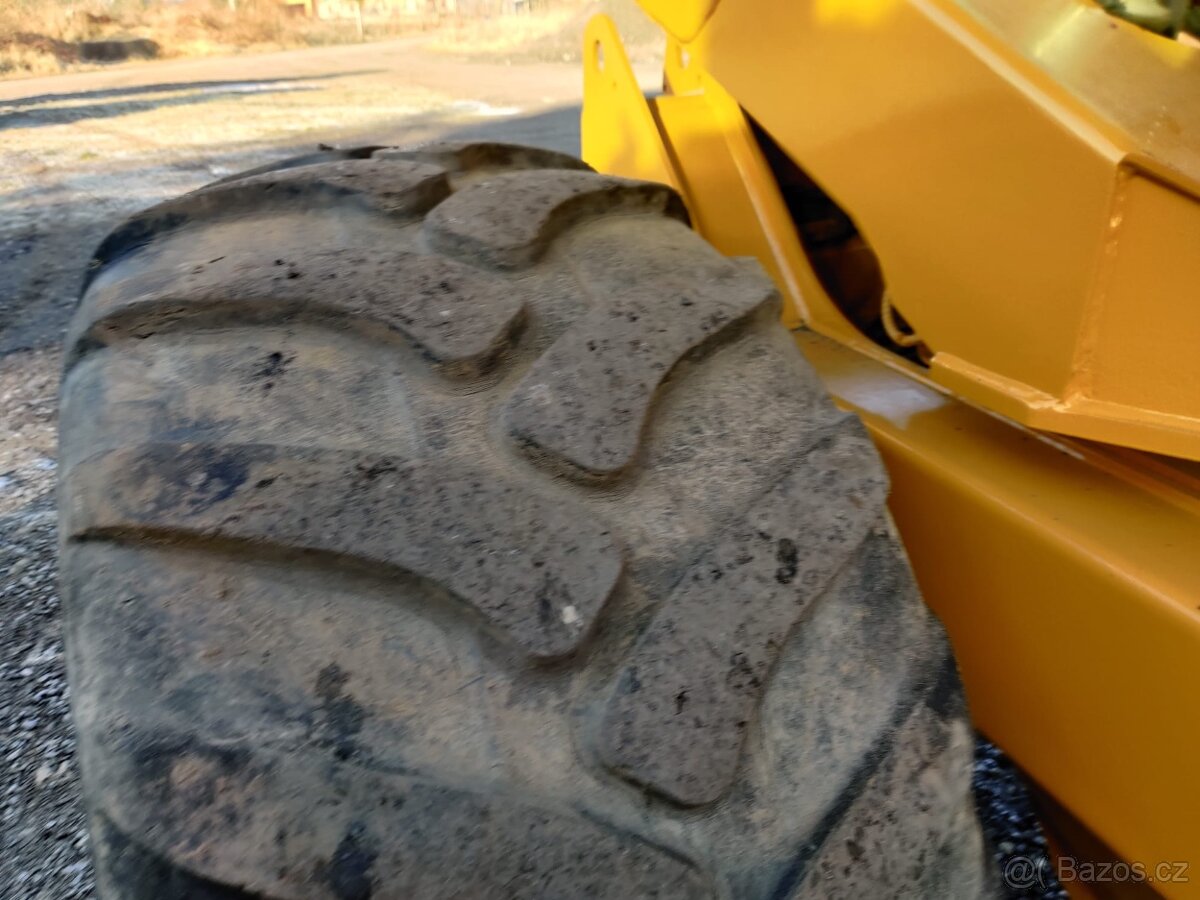 Stavebni Dempr HYDREMA 912 D - 3