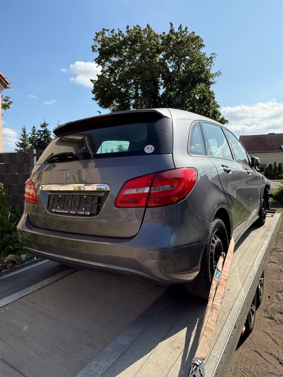 Mercedes benz B245,B246 - 3