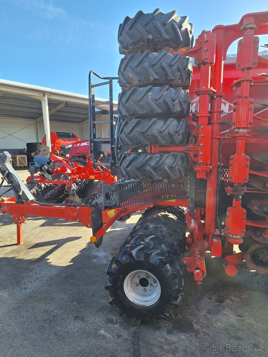 Secí stroj KUHN Espro 6000R - 3