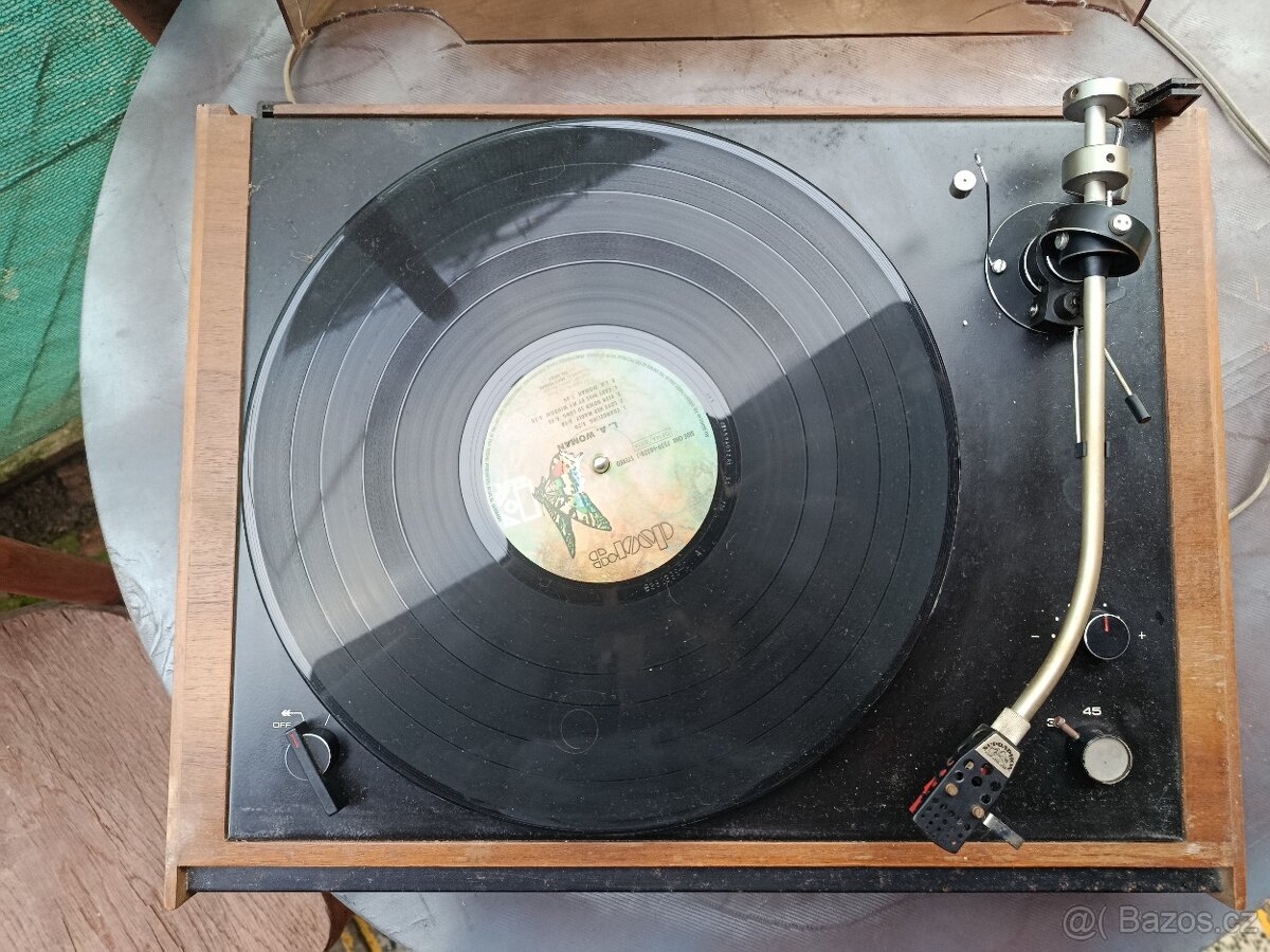 Gramofon Tesla NC 440 elektronic - 3