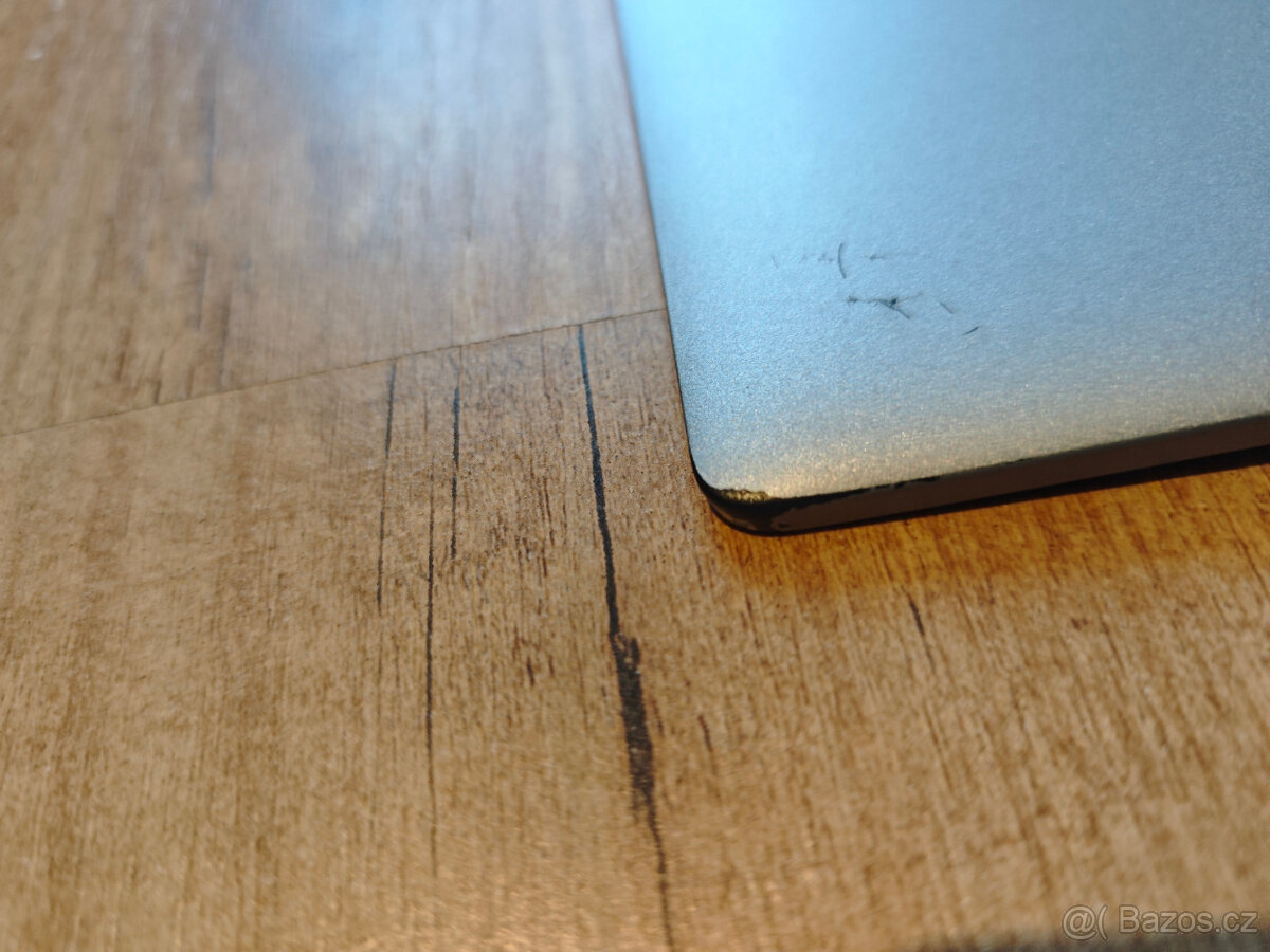 LCD víko Dell Latitude 5520 5521 Precision 3560 3561 - 3