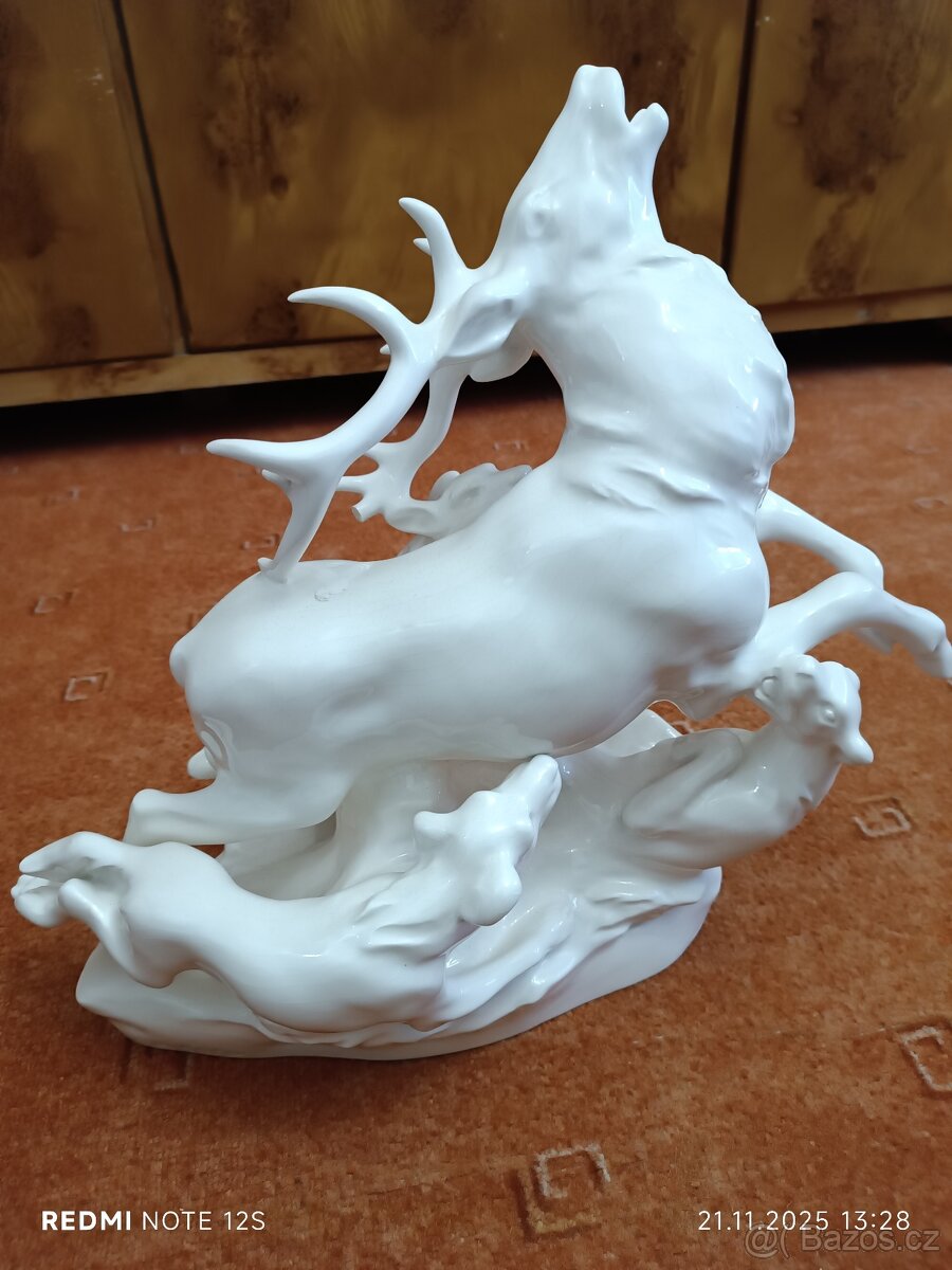 Soška porcelán royal dux štvanice jelen - 3