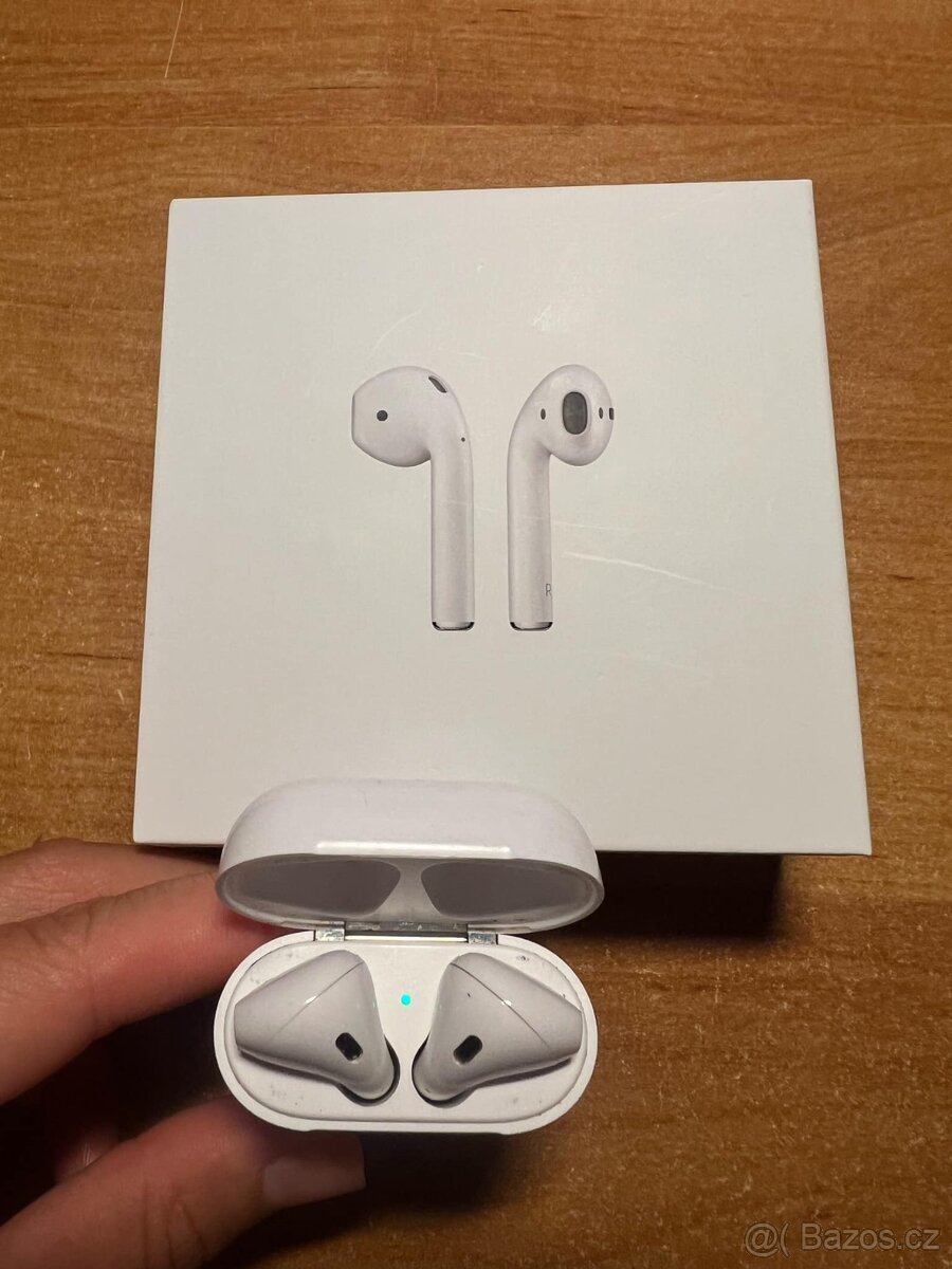 Apple AirPods - 3