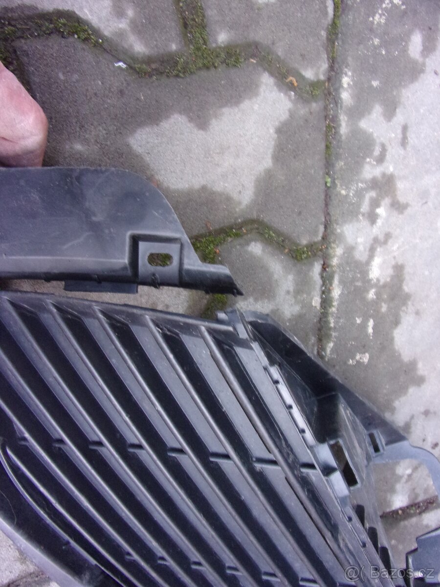 levá mřížka předního nárazníku Peugeot 3008 od roku 2017 - 3