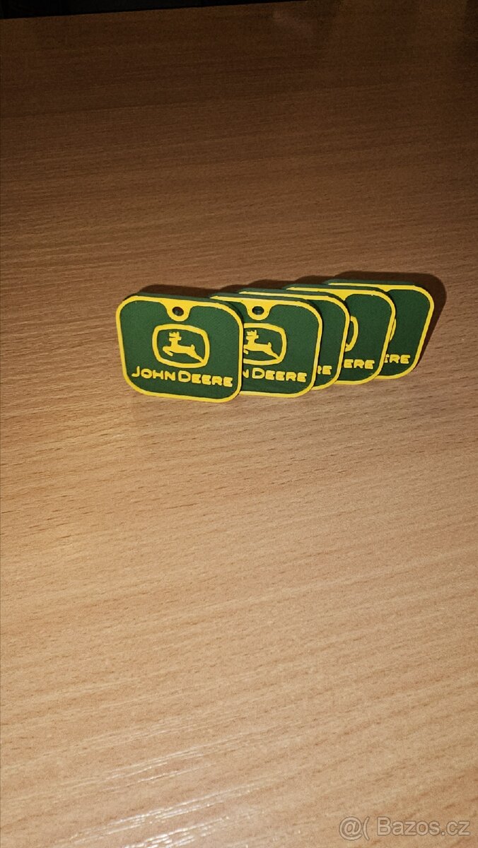 Klíčenka , přívěšek na klíče John Deere - 3
