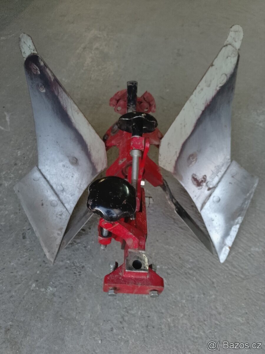 Vari oboustranný pluh, obracák APH-352,nastavovací těleso - 3