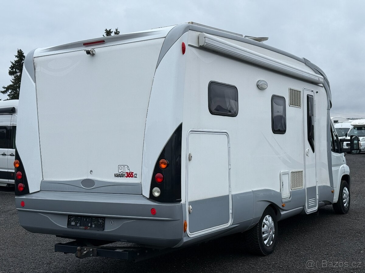 Obytné auto - P.L.A - 3.0l, automat, 2x klimatizace, solár - 3