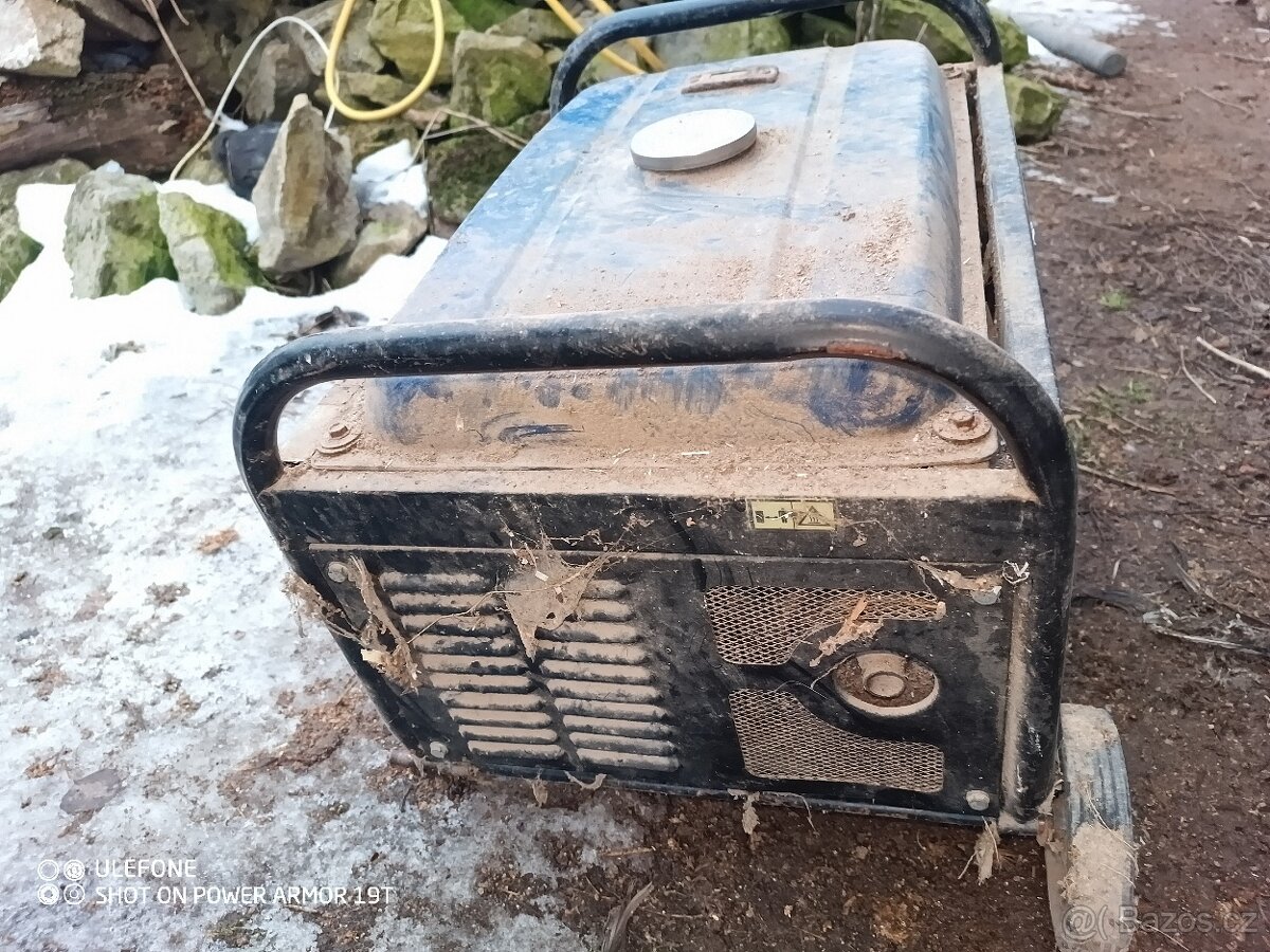 Elektrocentrála Einhell 230v - 3