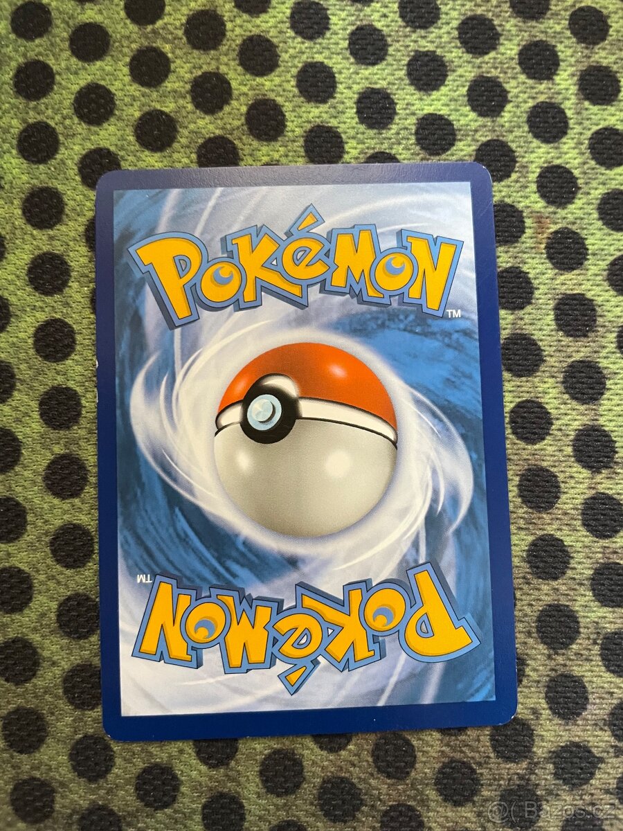Charizard EX + další V/VMAX karty - 3