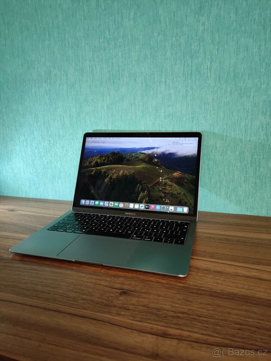 MacBook Air 13 2019 | i5 • 8GB • 128GB - 3