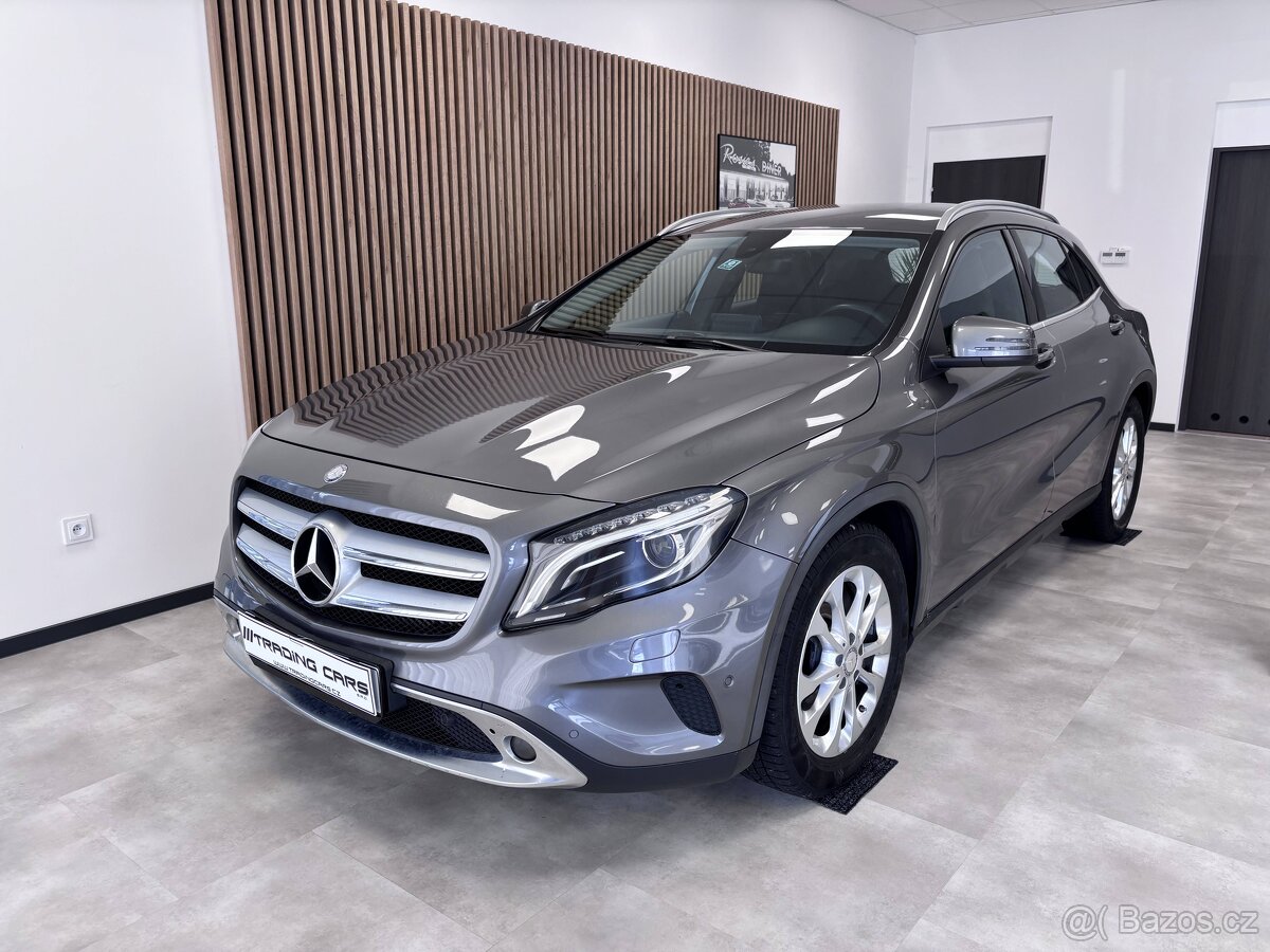 Mercedes-Benz GLA 1,6 180 - 3