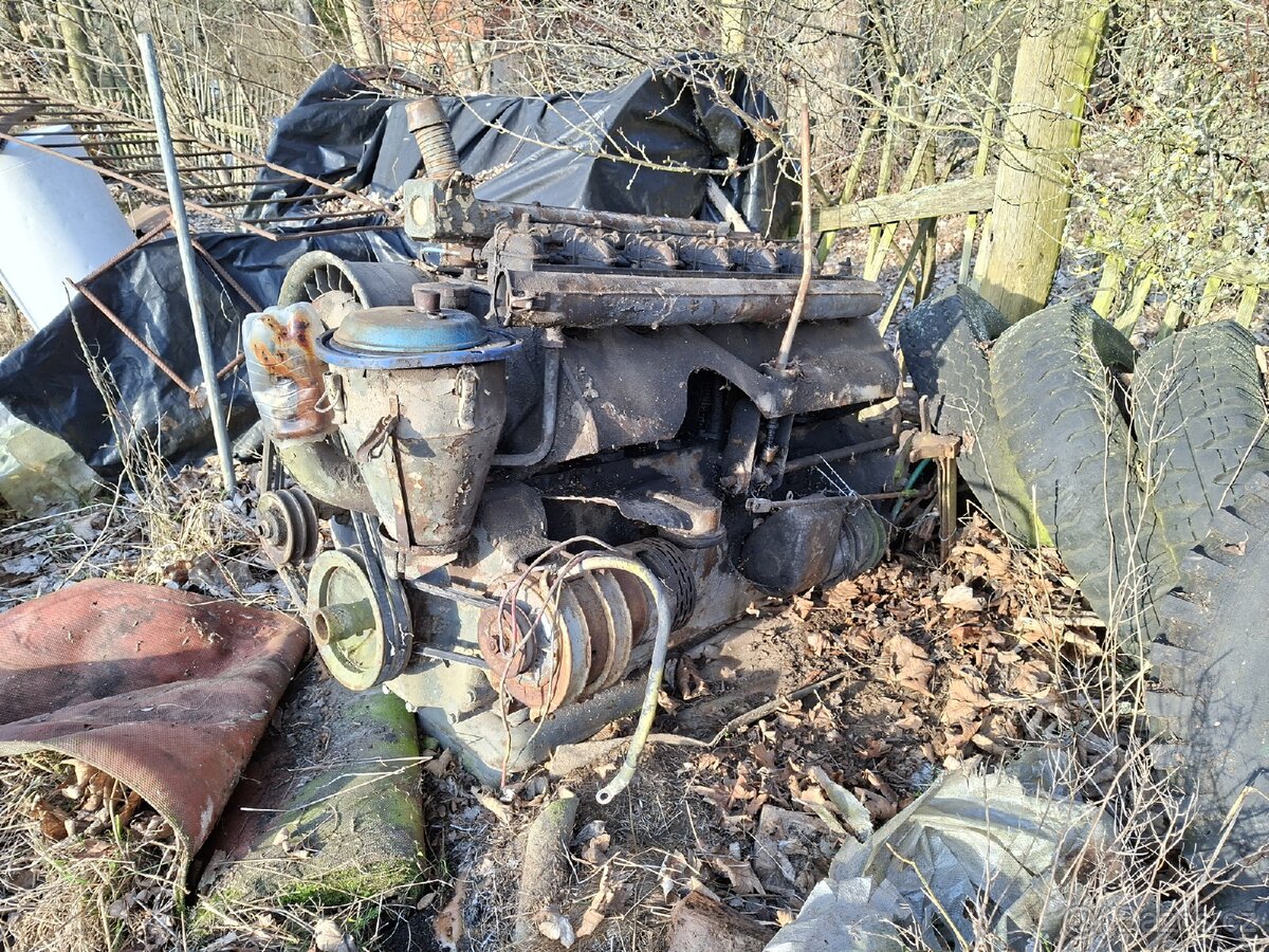 Motor s převodovku Praga V3S - 3