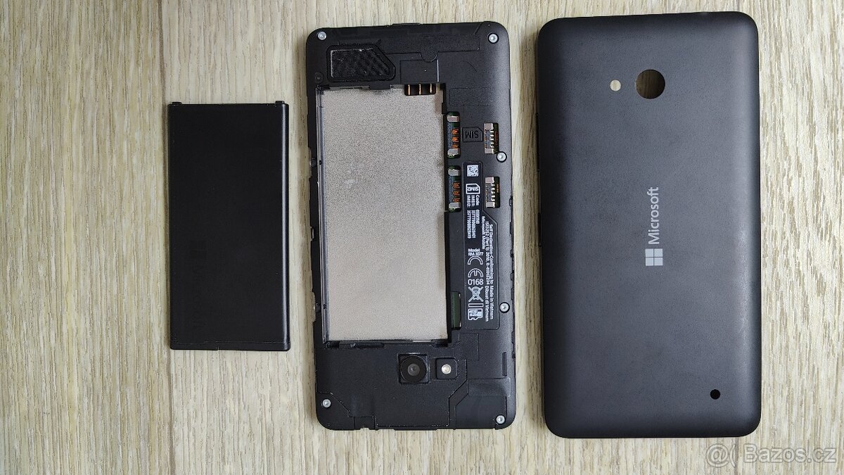 Microsoft Lumia 640 Dual SIM černá - 3