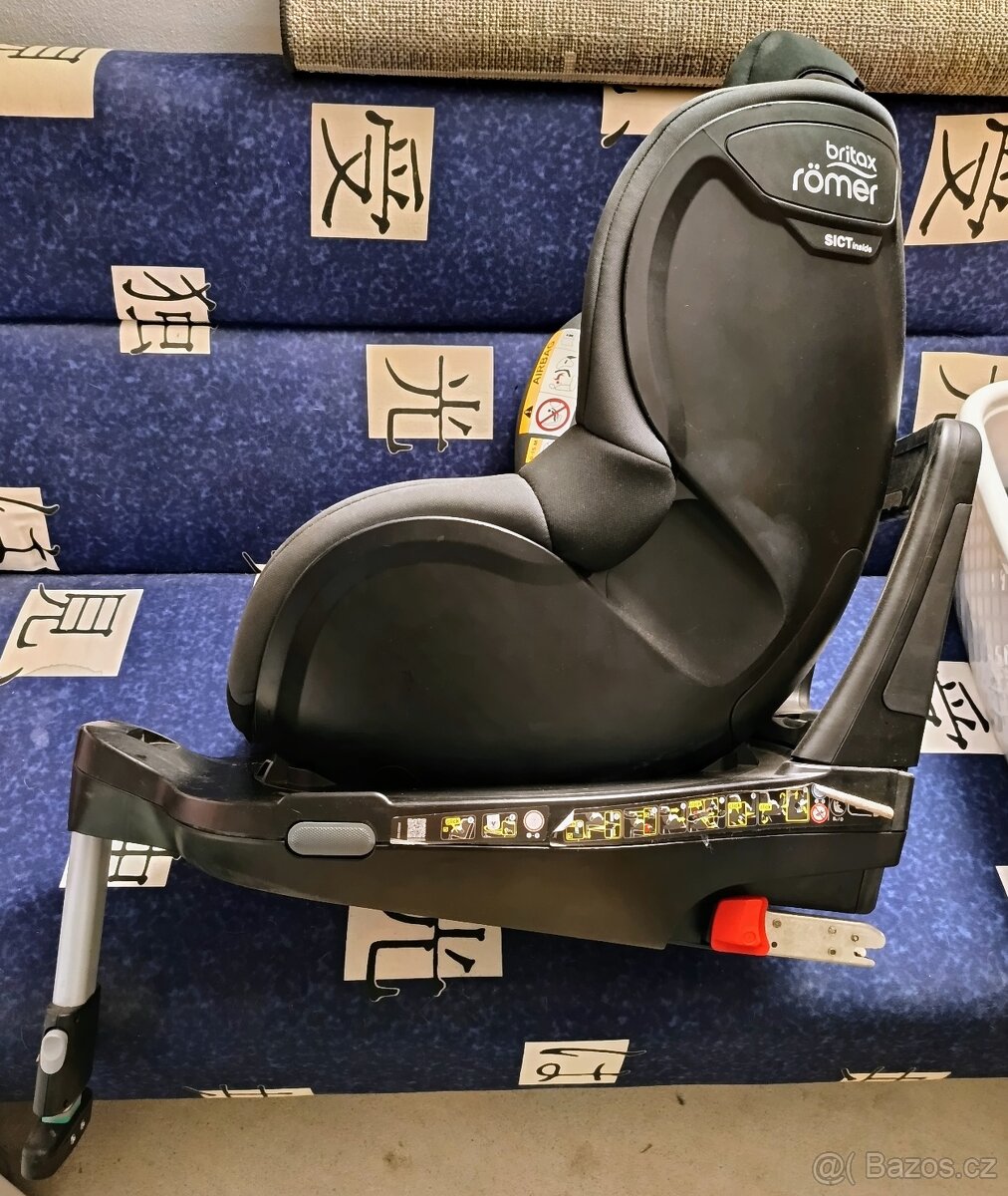 Autosedačka Dualfix M i-Size 2022 Black Ash - 3