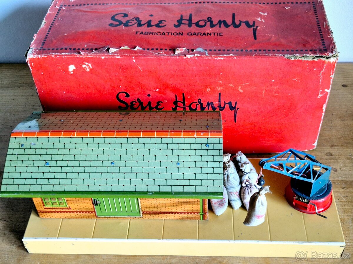 Vláčky - nádražní překladiště s jeřábem, Hornby, 1930 - 3