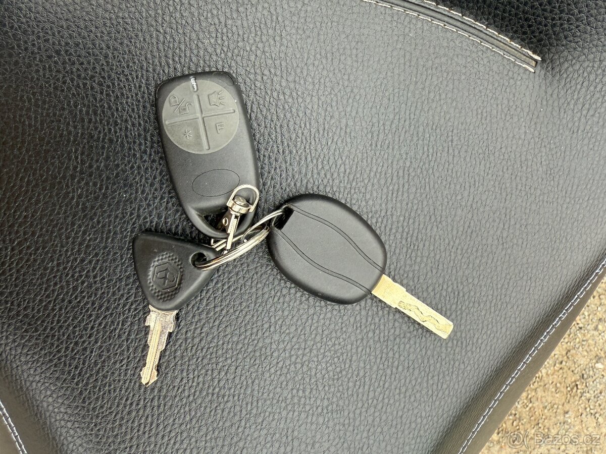 Piaggio Beverly Police 300 (2019), 18 000 km – TOP STAV - 3