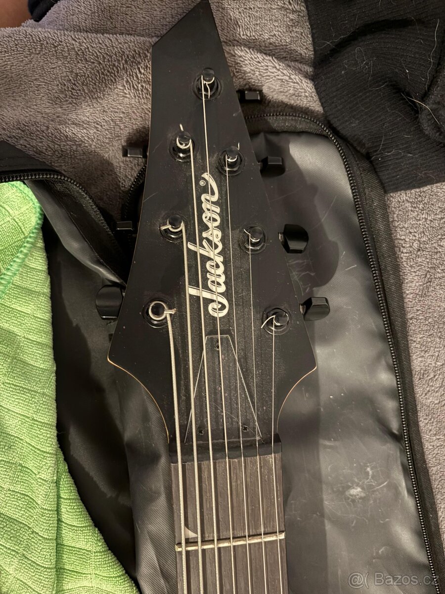 Prodam kytaru Jackson Dinky 7 strunka - 3
