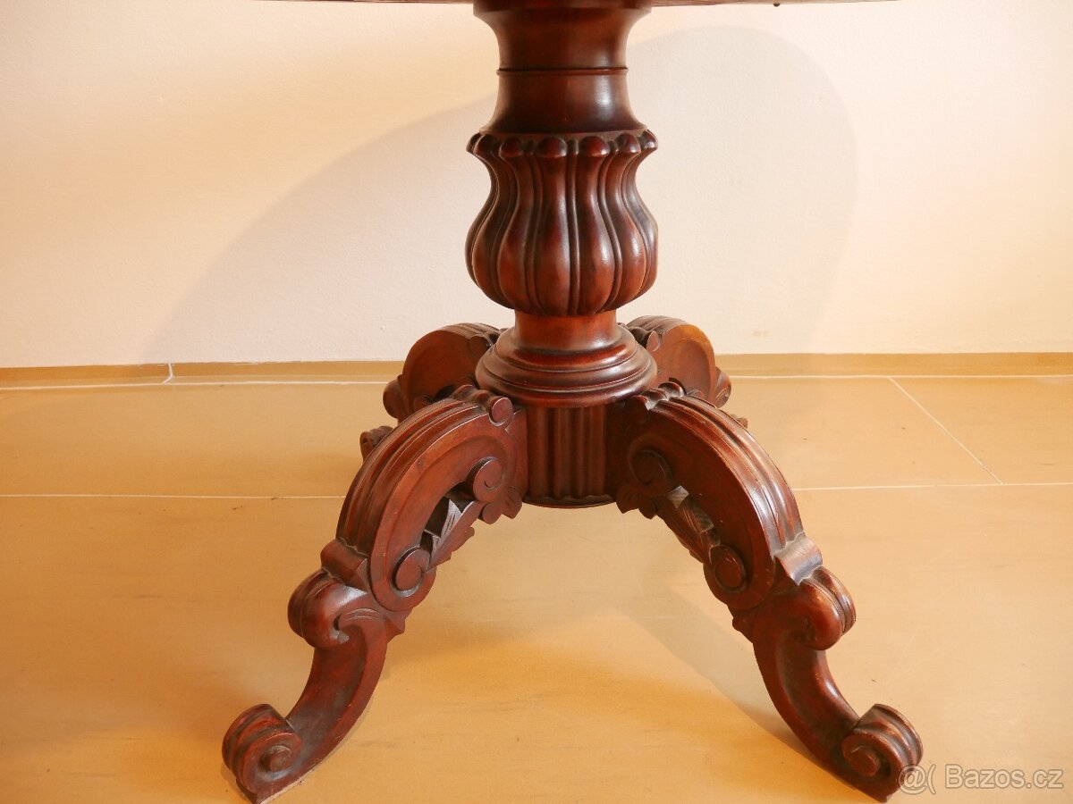 Starožitný oválný stůl z 19. století, bohaté řezby,140x80cm - 3