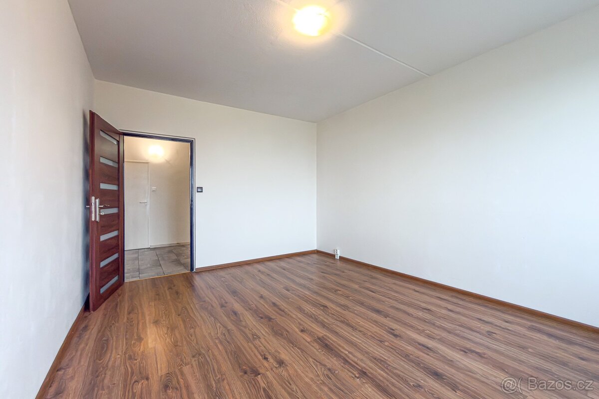 Pronájem, byt, 2+1, 60 m², Chomutov, Zahradní ul. - 3