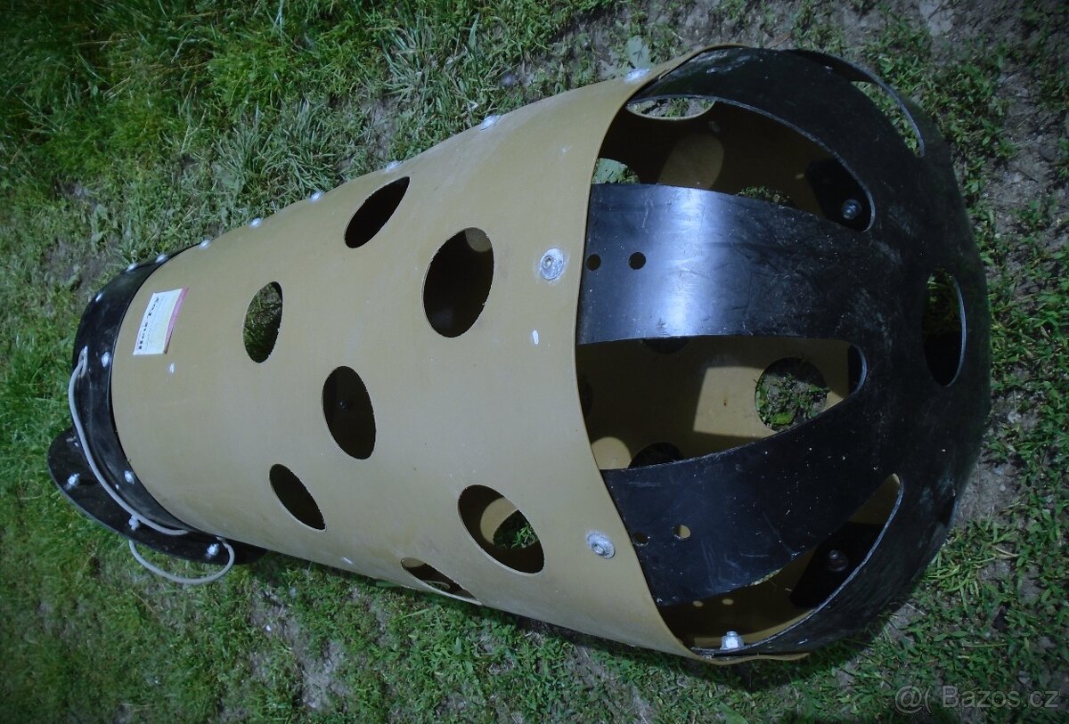 Krmeliště Heu Toy , pomocník na krmení / zábavu pro koně - 3