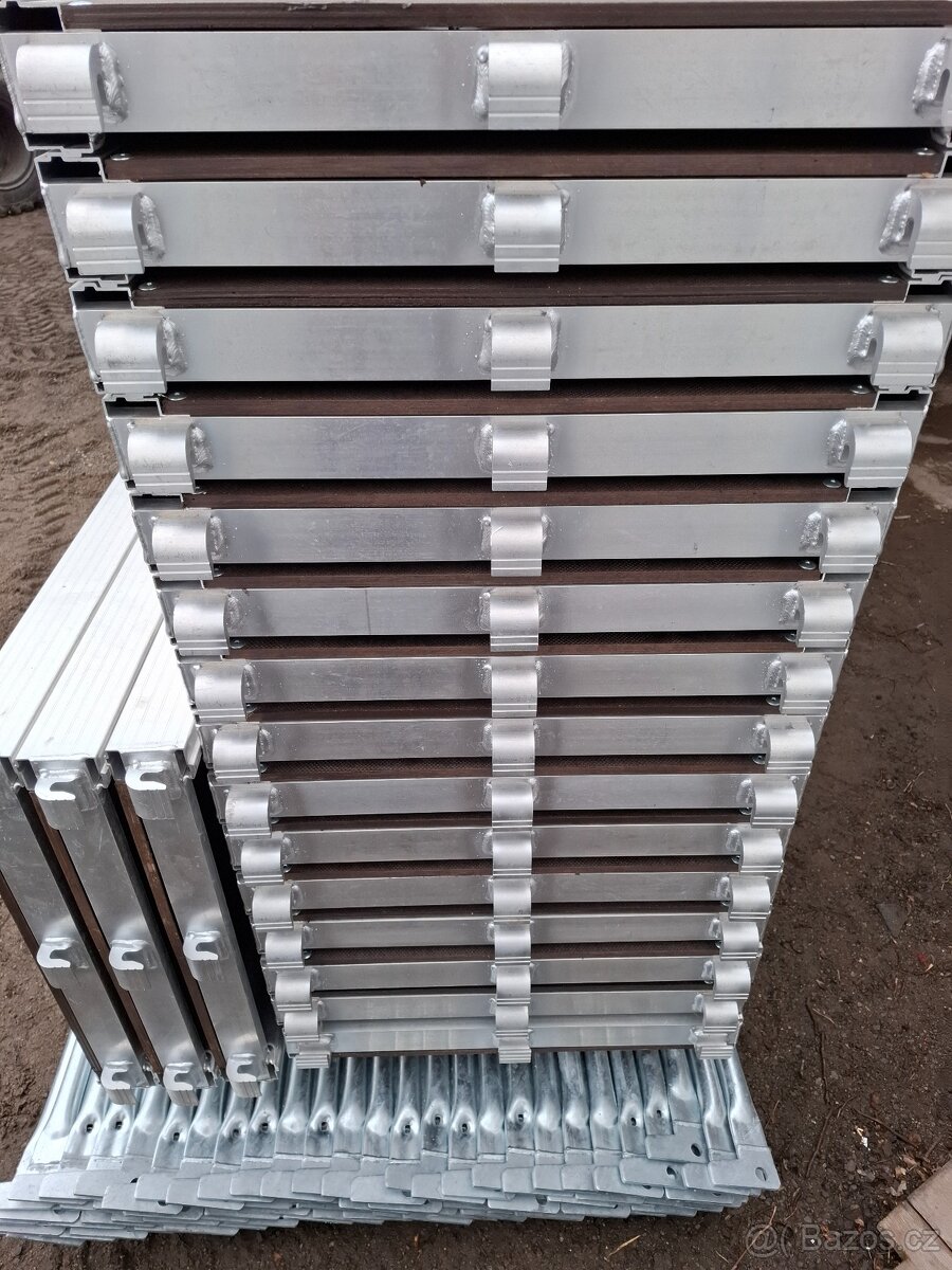 Prodám lešení L73 kompatibilní se sýstemy layher alfix bauma - 3