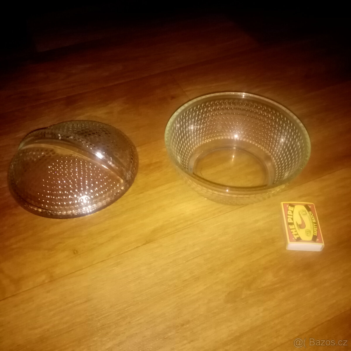 Prodám staré lité sklo A. Matura, Pánek aj.- poháry , misky - 3