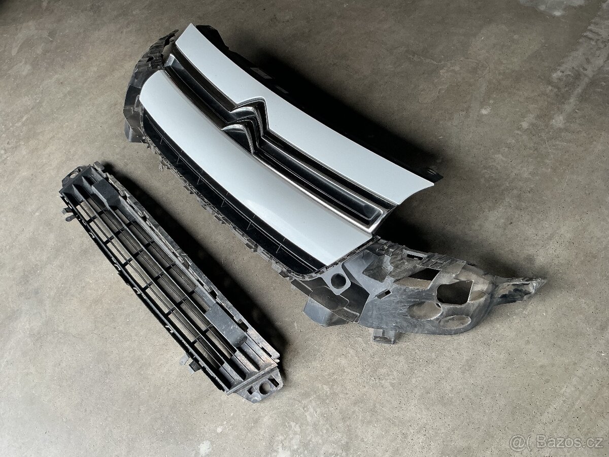 Citroen Berlingo - přední maska. 2015 - 3