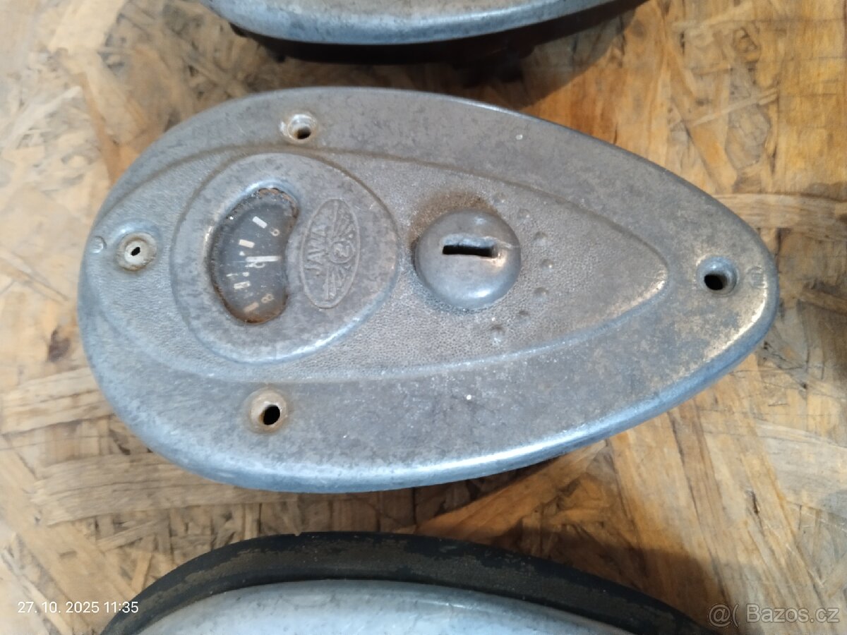 Jawa pérák, kývačka, půlbuben, ČZ prase - 3